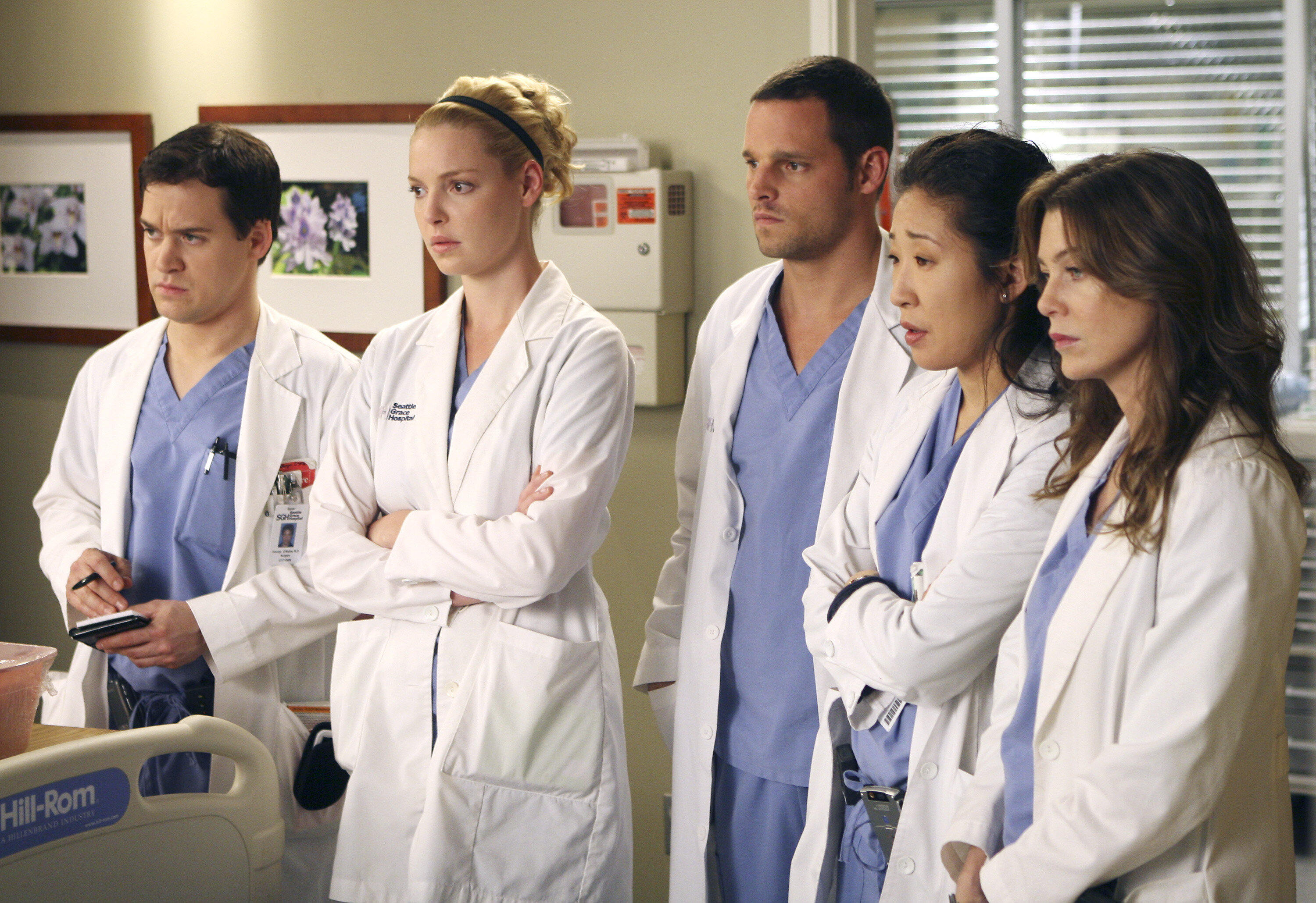 T.R. Knight, Katherine Heigl, Justin Chambers, Sandra Oh and Ellen Pompeo during Season 3 of "Grey's Anatomy." 